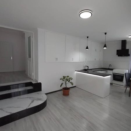Vernatun Guest House Гюмри Экстерьер фото